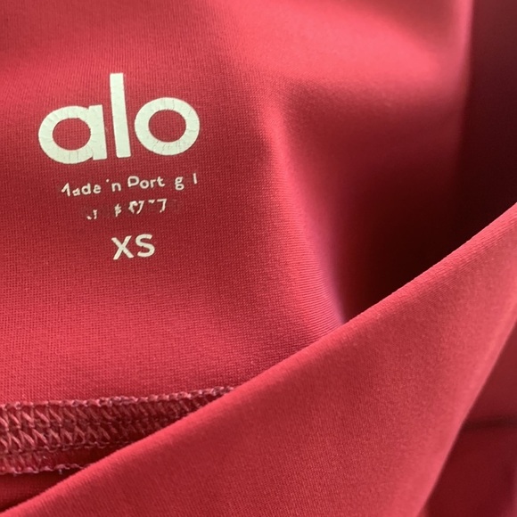 ALO High Waist Ripped Warrior Leggings in Maroon Red XS - Picture 4 of 5